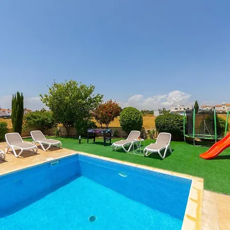 Marina Vibes Ayía Nápa