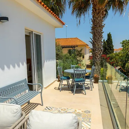 Marina Vibes Vilă Ayia Napa