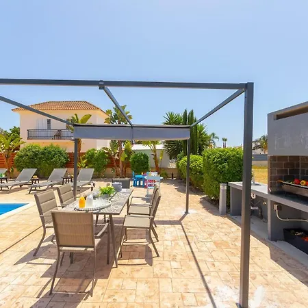 Marina Vibes Ayía Nápa